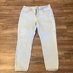 a.n.a | Women’s Washed-Out Style High-Rise Jegging Capri Jeans | Size: 10PS